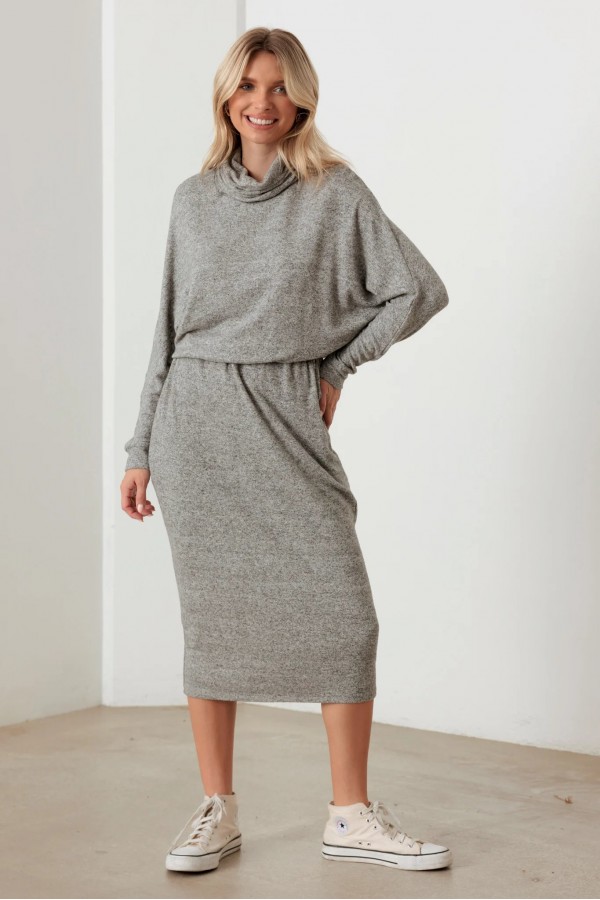 Turtle Neck Elastic Waist Long Sleeve Midi Dress